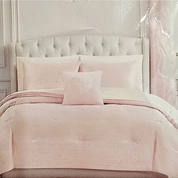 Juicy Couture Home Luxuriously Soft 8-PC Rhinestone Velvet Queen Bed Set - Picture 2 of 7